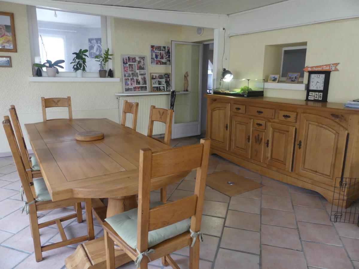 Bed and Breakfast Au Bord de L'Eau Ecluzelles Exterior foto