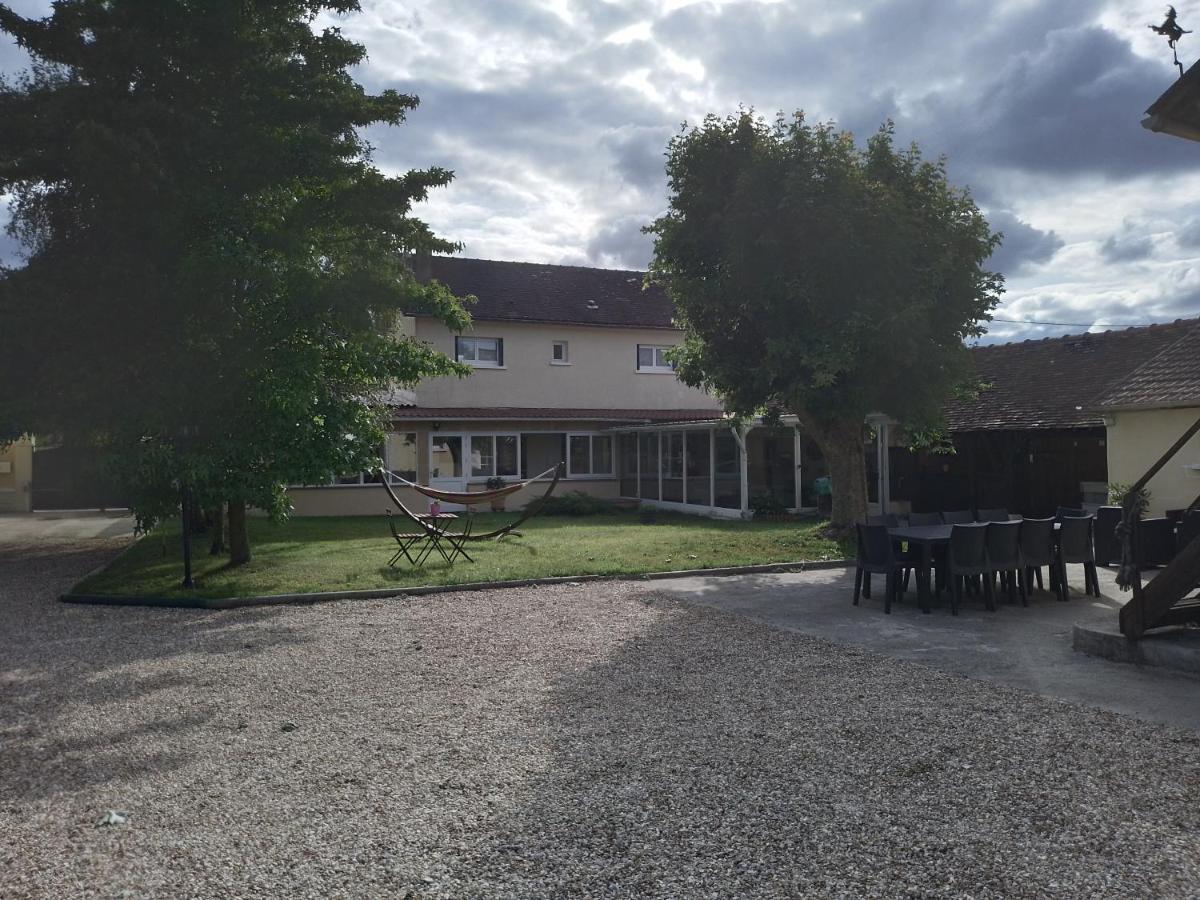 Bed and Breakfast Au Bord de L'Eau Ecluzelles Exterior foto